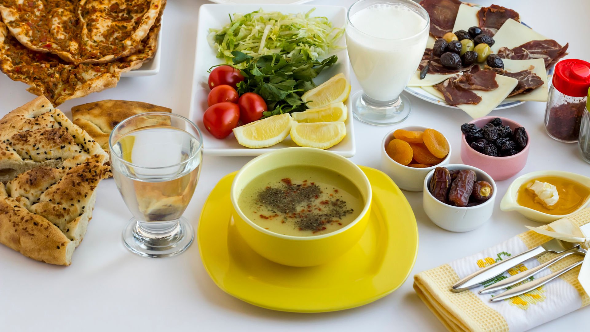 Acıkmayı Geciktiren Besinler Acıkmayı Geciktiren Besinler