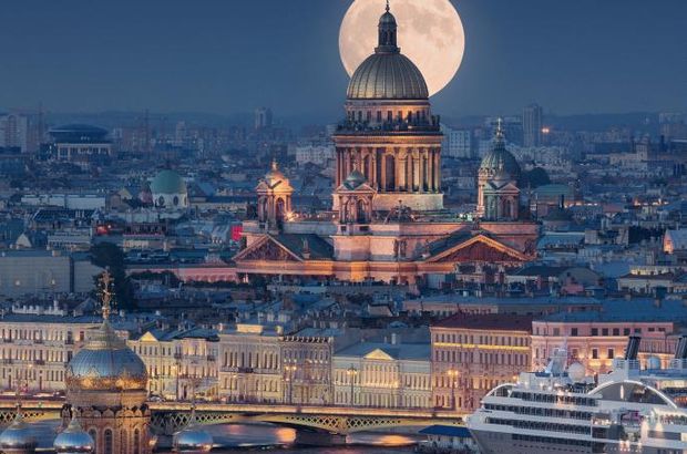 St. Petersburg gezi rehberi: St. Petersburg beyaz geceleri ile gezilecek yerler...