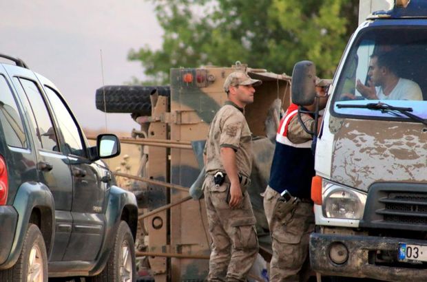 Hatay'da askeri araç devrildi: 11 asker yaralı
