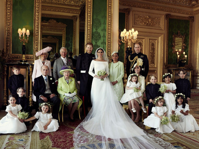 Meghan Markle ve Prens Harry, Kraliyet ailesi ile poz verdi! İşte o kareler