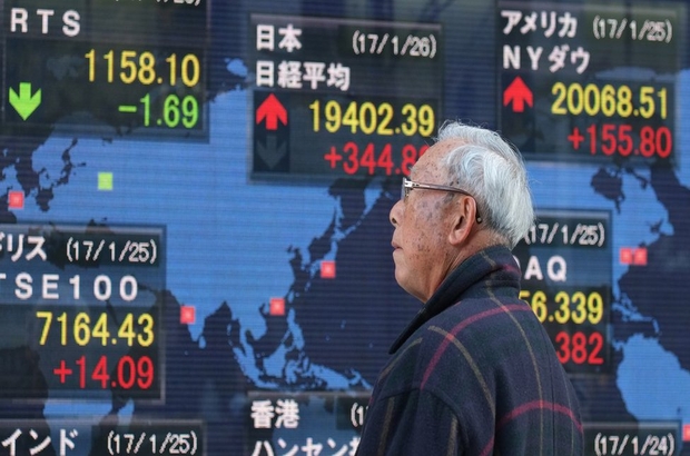Dolar/TL 4,82'yi aştı - Bloomberg: TL bu kez de Japon yatırımcıların kaçışıyla değer yitiriyor