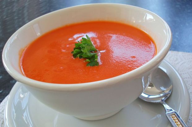 Domates çorbası tarifi: Ev yapımı kremalı domates çorbası nasıl yapılır? Kalorisi ve faydaları...