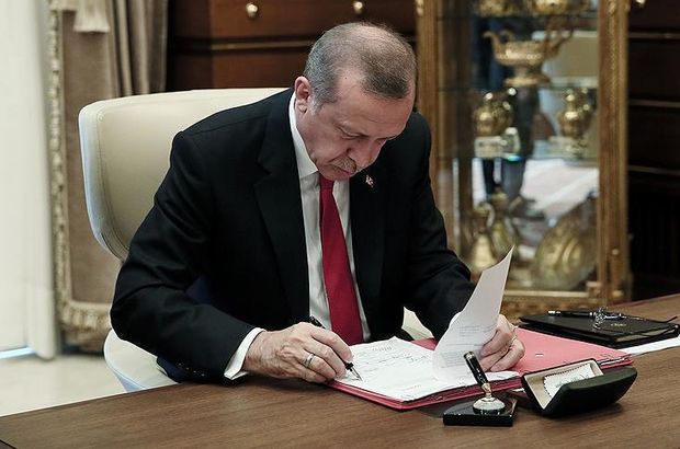 Son dakika... Cumhurbaşkanı Erdoğan karayollarında geçiş ihlaline ilişkin yasayı onayladı