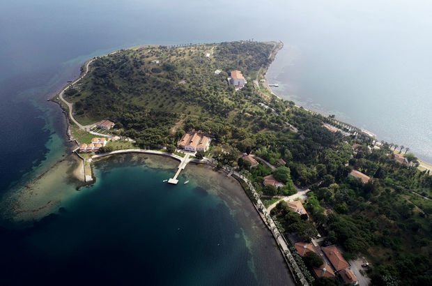 Osmanlı döneminde 1800’lü yıllarda inşa Karantina Adası'nda 2 önemli proje
