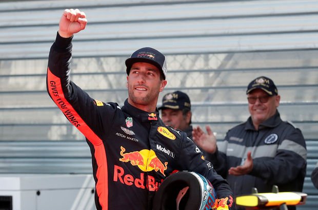 Monaco'da pole pozisyonu Daniel Ricciardo'nun