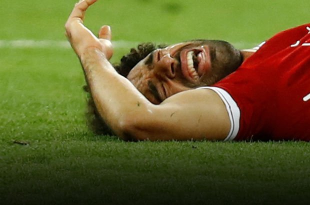 Son dakika! Salah sakatlandı, gözyaşlarını tutamadı! Real Madrid - Liverpool maçında sakatlık şoku!
