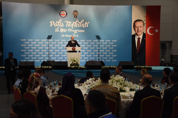 Cumhurbaşkanı Erdoğan Polis Teşkilatı iftarında konuşuyor