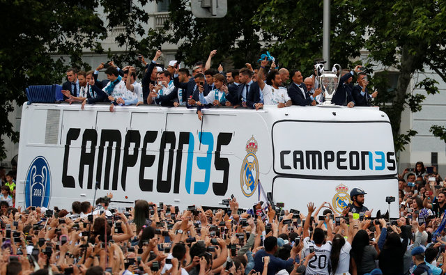Real Madrid'in Şampiyonlar Ligi kutlamalarına damga vuran görüntü!
