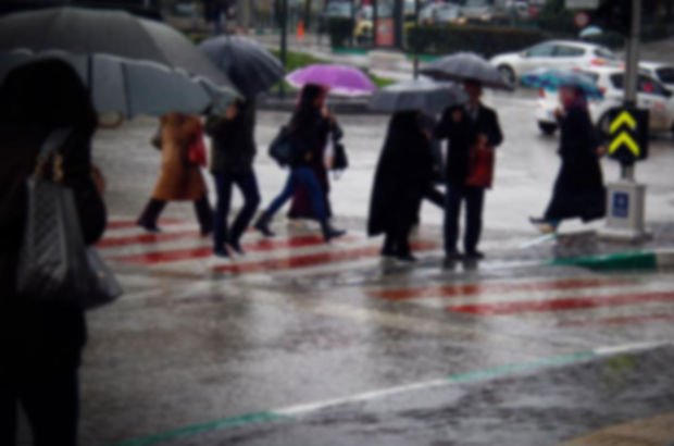 Son dakika! Sağanak yağışın etkili olduğu İstanbul saat verildi!