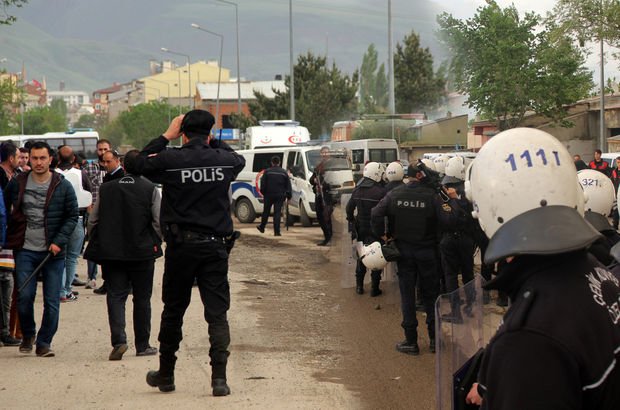 Son dakika... Erzurum'da iki aşiret arasında kız kaçırma kavgası: Yaralılar var