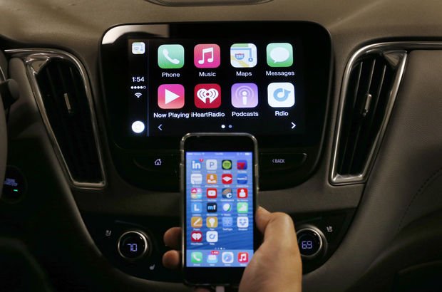 Apple CarPlay 400’den fazla otomobil modeline girdi