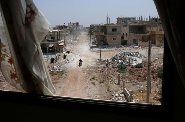Suriye'nin güneyinde tansiyon artıyor! Üçlü toplantı kararı...