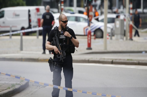 Belçika'da iki polis ve bir sivili öldüren saldırgan 'bir gece önce cinayet işlemişti'
