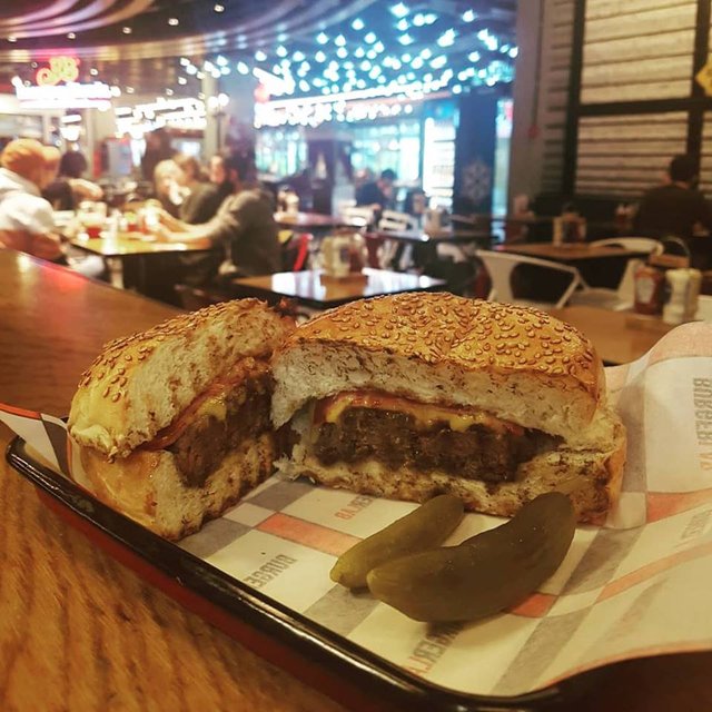 İstanbul'un en iyi hamburgercileri!
