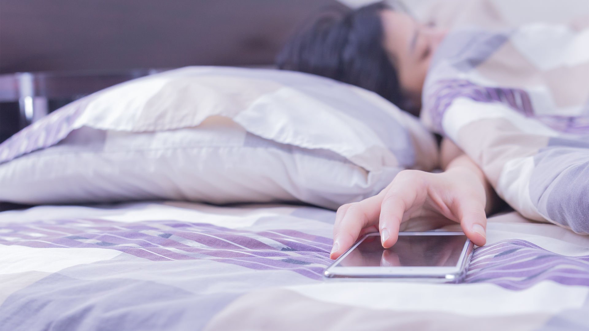 Akıllı Telefon ve Tabletler Uykuyu Nasıl Etkiliyor Akıllı Telefon ve Tabletler Uykuyu Nasıl Etkiliyor