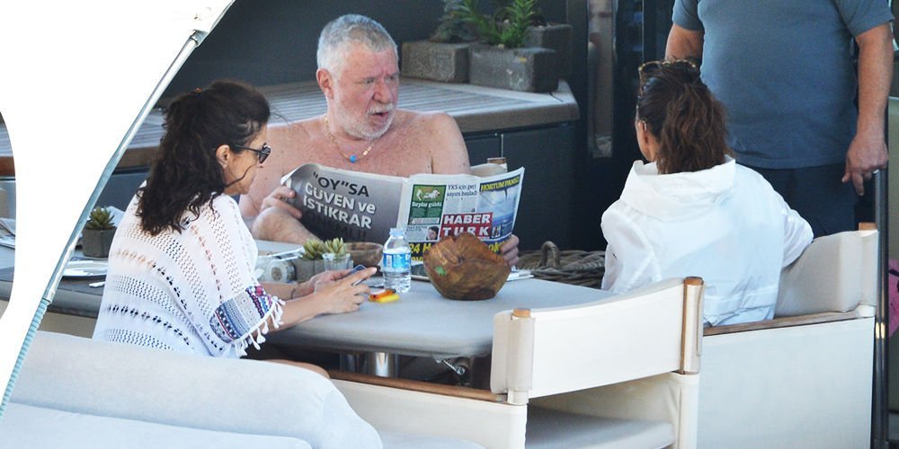 Teknede gazete keyfi