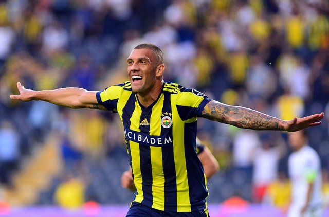 Fenerbahçe'de forvet harekatı başladı! Gündemde dünyaca ünlü üç yıldız! (Fenerbahçe transfer haberleri)