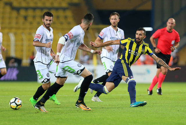 Fenerbahçe'nin Şampiyonlar Ligi'ndeki rakibi bu maça bağlı!