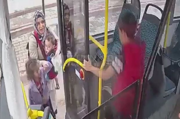 Otobüs şoföründen örnek davranış! Otobüsteki çocuğun ağladığını görünce...