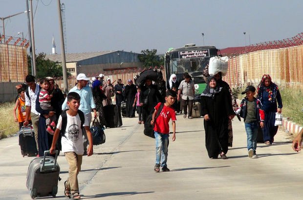 Son dakika... Bayramda gitmişlerdi! 7 bin Suriyeli Türkiye'ye döndü