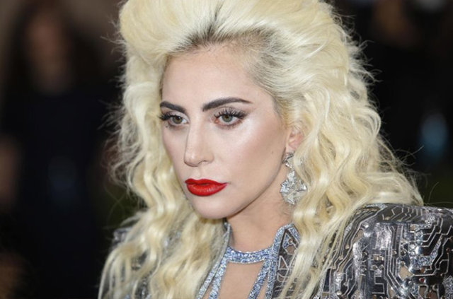 Lady Gaga nişanlandı - Magazin haberleri