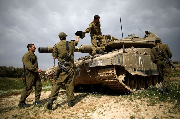 Son dakika... İsrail'den Suriye sınırına tank sevkiyatı!