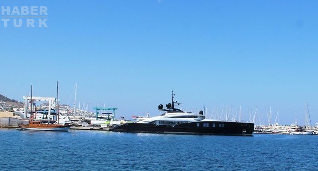 Luks Yatiyla Bodrum A Geldi Tanker Tanker Yakit Kamyon Dolusu Yiyecek Aldi Haberler