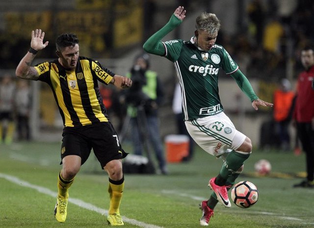 Transferi Alex Bitirdi Fenerbahce Den Son Dakika Transfer Haberleri Futbol Haberleri