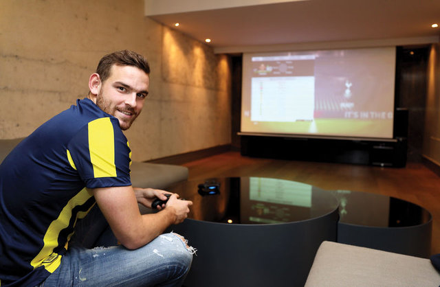 Ve bomba patlıyor! Fenerbahçe`den son dakika transfer haberleri