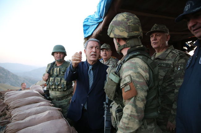 Son dakika: Bakan Hulusi Akar ve kuvvet komutanları Hatayda bir araya geldi 85