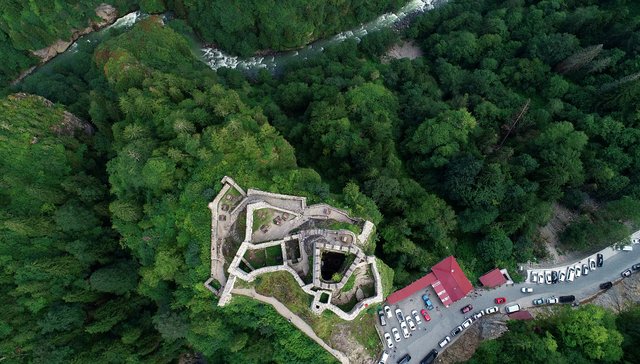 Zil Kale turistlerin ilgi odağı oldu