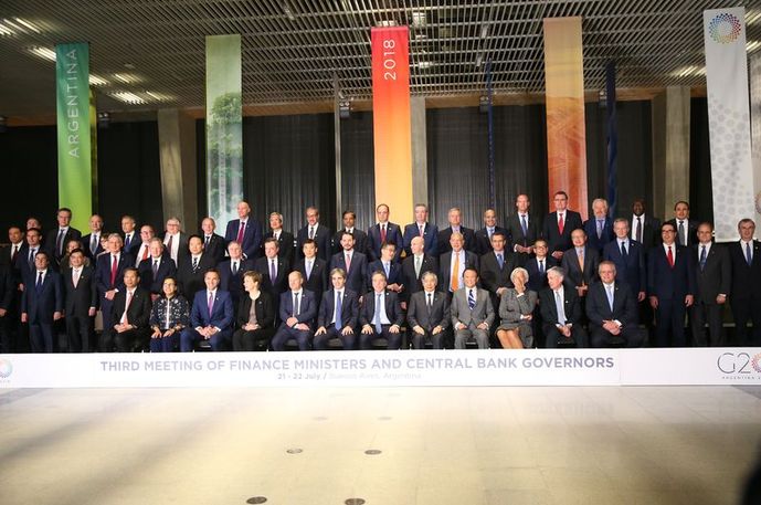 G20 Maliye Bakanları ve Merkez Bankası Başkanları Toplantısı nedeniyle Arjantin'in başkenti Buenos Aires'te bulunan Hazine ve Maliye Bakanı Berat Albayrak, “G20 Aile Fotoğrafı” çekimine iştirak etti.     