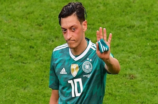 Mesut Özil'in Milli Takımı bırakma kararı İngiliz basınında: 'Almanya'ya sırtını döndü'