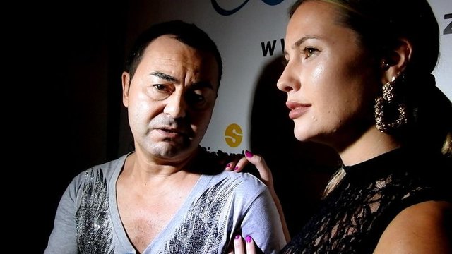 Serdar Ortaç'ın eşi Chloe Loughnan'ın transparan elbisesi dikkat çekti - Magazin haberleri