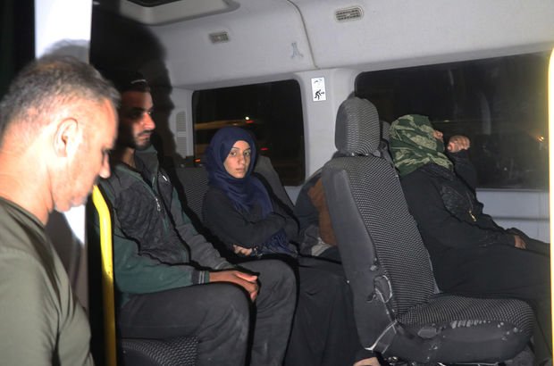 Adana'da 44 kaçak göçmen yakalandı