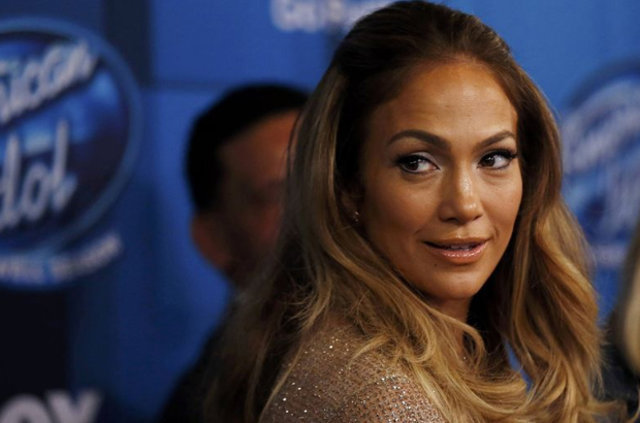 Jennifer Lopez yıllara meydan okuyor