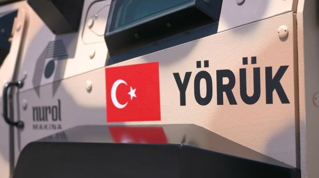 Türk zırhlısı 'Yörük'ten güç gösterisi! Kardeş koruması geliyor