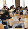 KPSS sınavı saat kaçta başlayacak, kaçta bitecek? sorusu hem memur adayları hem de veliler tarafından merak ediliyor. KPSS Alan Bilgisi Sınavları 3. oturum bugün gerçekleşecek. İşletme, Muhasebe, İstatistik alanlarından sınava giriş yapılabilecek. Peki bugün KPSS saat kaçta başlayıp, kaçta bitecek? İşte ÖSYM tarafından açıklanan saat...