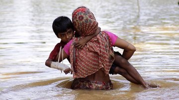 Hindistan'da aşırı yağış 569 can aldı