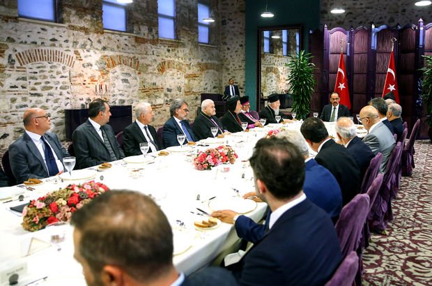 Cumhurbaşkanlığı Sözcüsü Kalın azınlık liderleri ile toplandı
