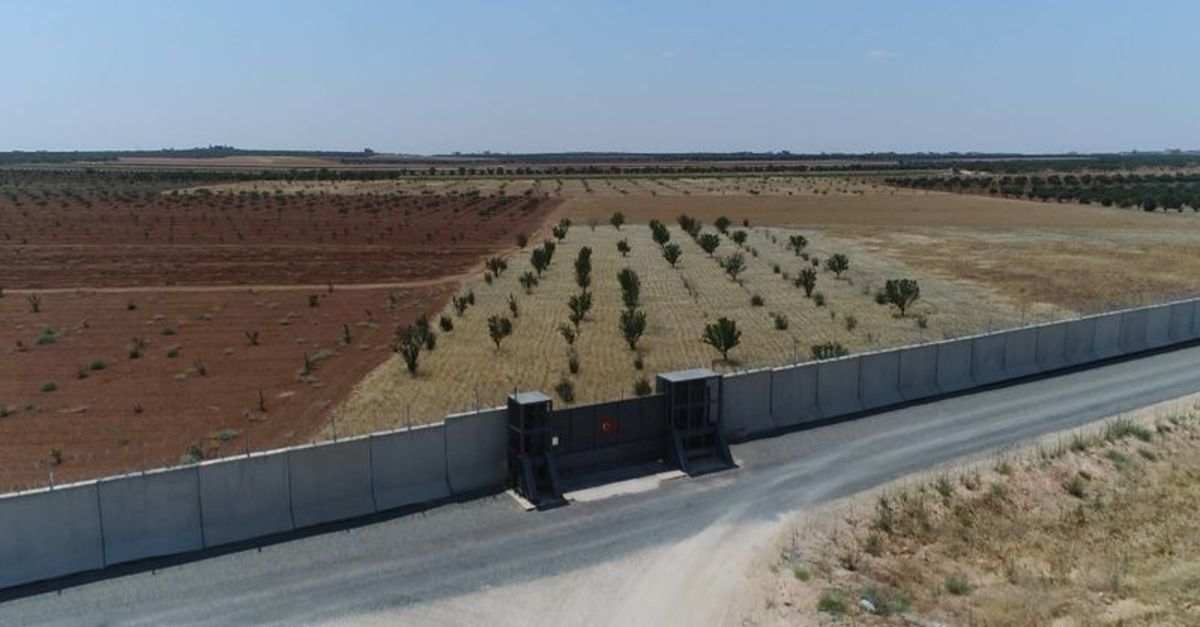 Suriye sınırına yapılan duvarlarda sona gelindi Son Haberler Suriye sınırına yapılan duvarlarda sona gelindi Son Haberler