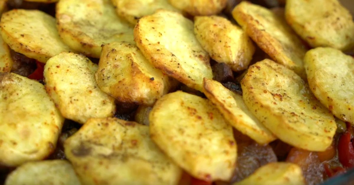 Etli patates yemeği nasıl yapılır? Etli patates sulusu tarifi