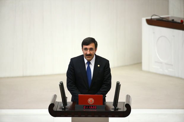 AK Parti Genel BaÅkan YardÄ±mcÄ±sÄ± Cevdet YÄ±lmaz