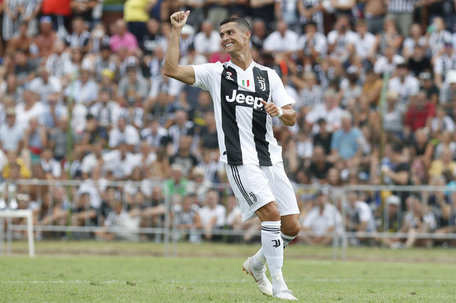 Cristiano Ronaldo Juventus'ta ilk golünü attı
