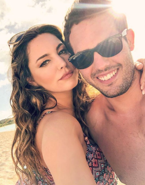 Kelly Brook ile Jeremy Parisi nişanlandı mı?