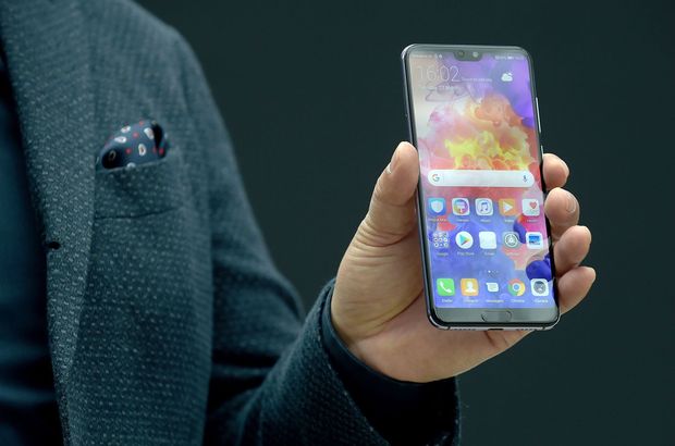 ABDde yasaklanan ZTE ana operasyonlarını askıya aldı 18