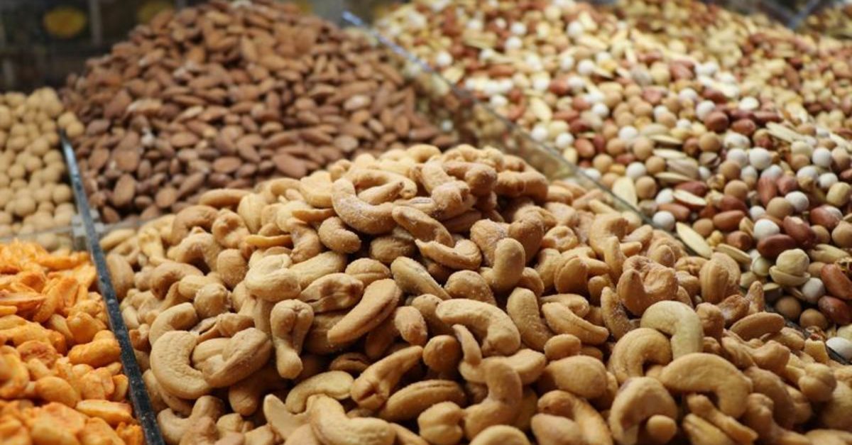 Bayramda şeker yerine kuru yemiş ikram edin 65