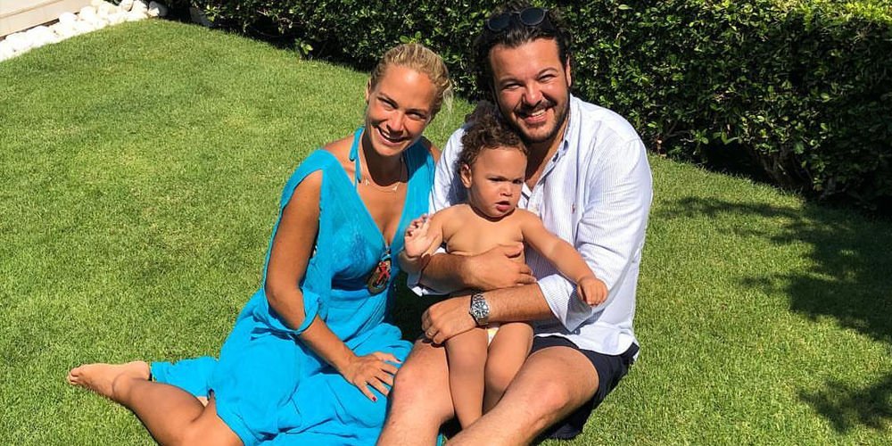 Özsoy Ailesi 'İyi Bayramlar' diler...