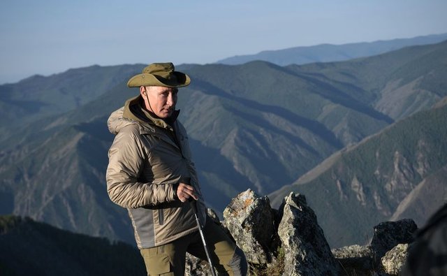 Putin, Sibirya dağlarına çıktı!