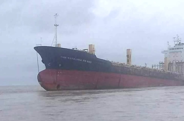 Myanmar'da denizde sürüklenirken bulunan 'hayalet geminin' sırrı çözüldü
